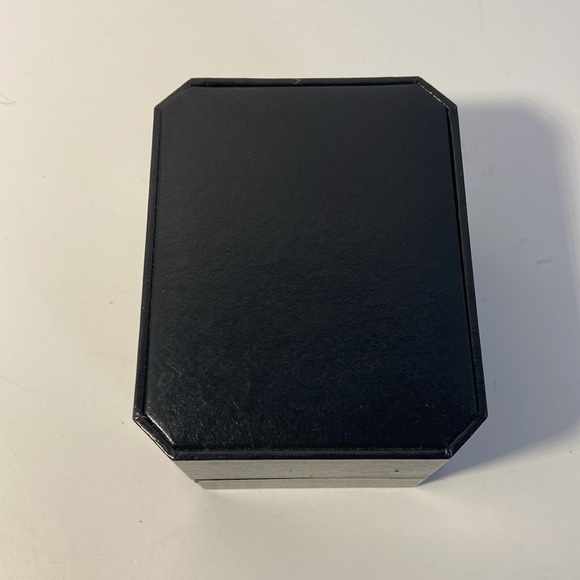 Roots Boyfriend Analog Wristwatch of Nickel Free Stainless Steel - Picture 10 of 10